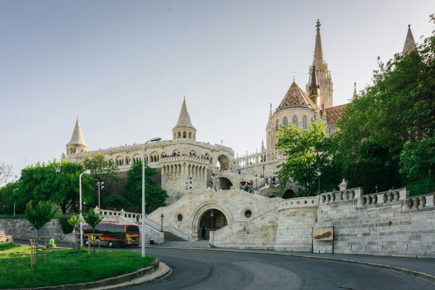 Vue panoramique depuis le Bastion des Pêcheurs à Budapest