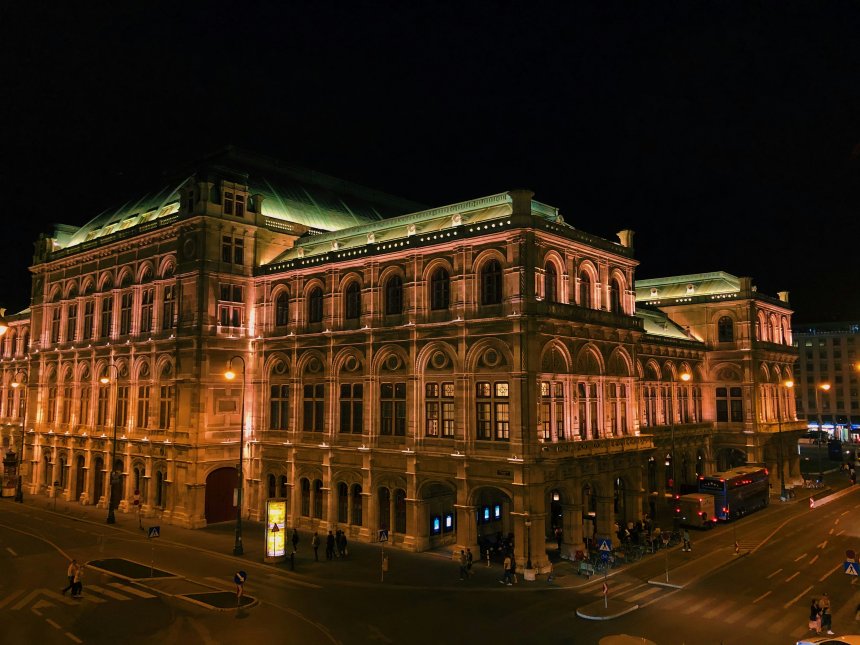 Façade de l'Opéra national de Vienna